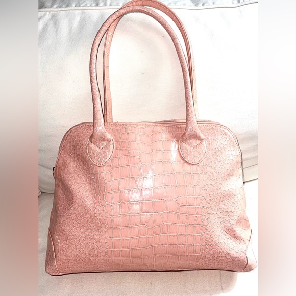 Pink Purses and Bags Large Shoulder Bag Patent Leather Croc Pattern - Picture 2 of 13